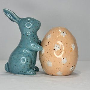 Rabbit & Egg~Salt & Pepper Shakers~Super Cute/Detailed